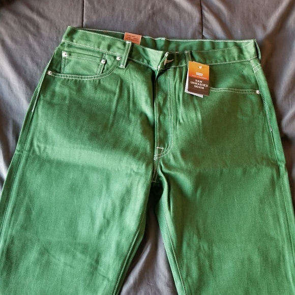 Levis - Picture 4 of 6